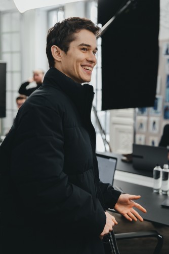 «Москва слезам не верит. Всё только начинается» — завершены съемки нового сериала от режиссеров Ольги Долматовской и Жоры Крыжовникова «Москва слезам не верит. Всё только начинается» — завершены съемки нового сериала от режиссеров Ольги Долматовской и Жоры Крыжовникова