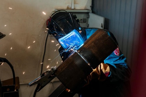 Сварщик «Сладковско-Заречное» вошел в число победителей Межрегионального конкурса «Лучший сварщик – 2025»