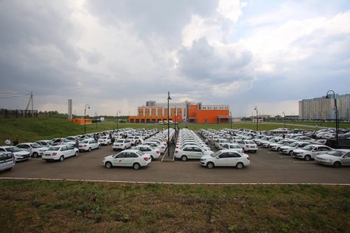 В Оренбуржье медики получили 96 новых автомобилей