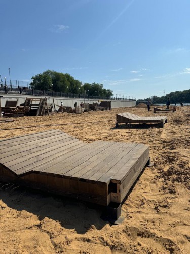 В Оренбурге обустраивают новый пляж