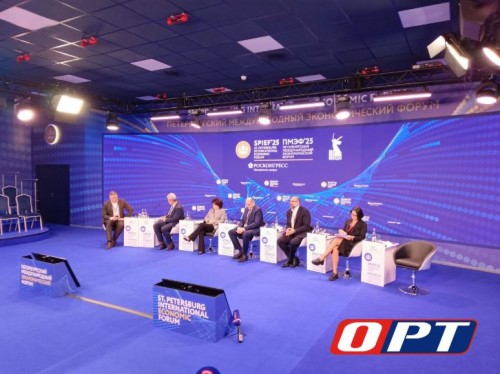 Евгений Солнцев пригласил представителей ПМЭФ в Оренбургскую область