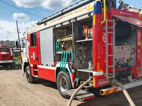 В Орске и Новотроицке в многоэтажных домах вспыхнули пожары, вызванные поджогами