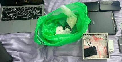 В Оренбурге при силовой поддержке СОБР Росгвардии пресечена деятельность интернет-магазина по сбыту наркотиков В Оренбурге при силовой поддержке СОБР Росгвардии пресечена деятельность интернет-магазина по сбыту наркотиков