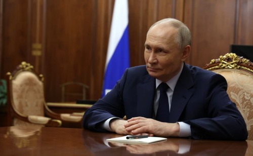 Путин поздравил Солнцева с победой на выборах