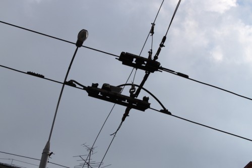 В Оренбурге мотоциклист наехал на троллейбусный провод и опрокинулся В Оренбурге мотоциклист наехал на троллейбусный провод и опрокинулся