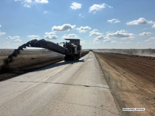 Губернатор Евгений Солнцев поручил отремонтировать подъезд к Ясному