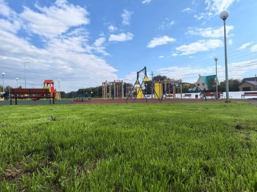 В селе Нежинка Оренбургского района благоустроили общественный сквер