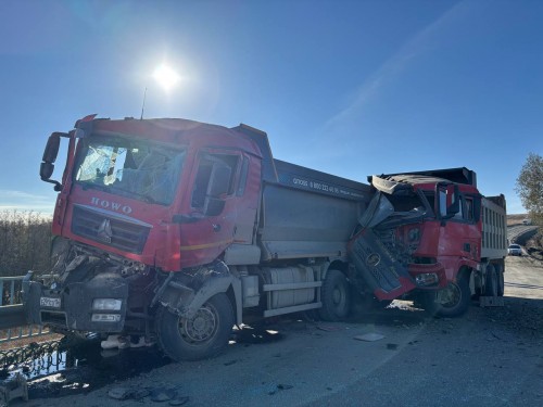 В Кувандыкском округе грузовик наехал на легковушку, водитель которой скончался В Кувандыкском округе грузовик наехал на легковушку, водитель которой скончался