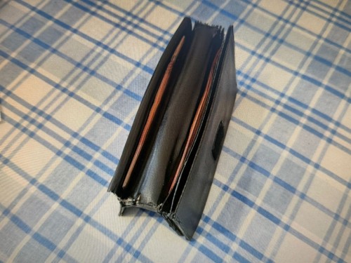 В Орске "продавец газового оборудования" выкрал у 88-летнего пенсионера 230 000 рублей В Орске "продавец газового оборудования" выкрал у 88-летнего пенсионера 230 000 рублей