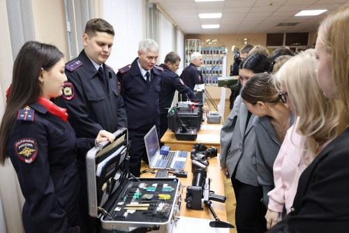 В Оренбуржье полицейские провели для студентов студентов ВУЗов рекрутинговую встречу