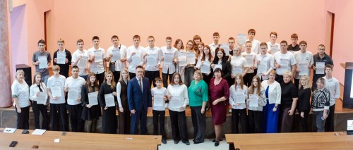 Новотроицкие студенты получили стипендии Уральской Стали