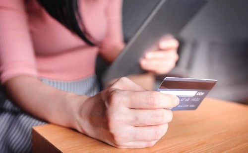 В Оренбуржье будут судить 19-летнюю девушку-дроппера В Оренбуржье будут судить 19-летнюю девушку-дроппера