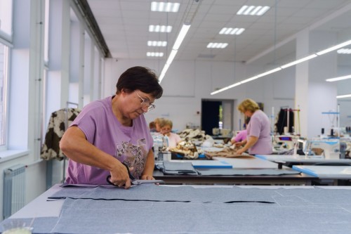 С помощью государственной поддержки оренбургская компания упрочивает свои позиции в лёгкой промышленности