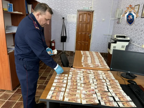 В Первомайском районе за 700 000 рублей пытались подкупить пограничника