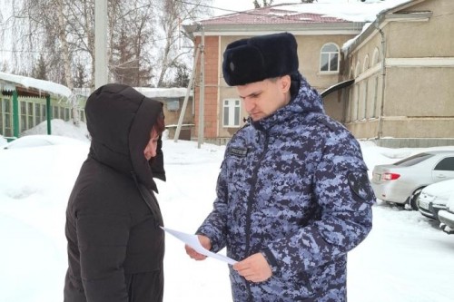 Росгвардейцы проводят акцию «Безопасный дом, подъезд, квартира» Росгвардейцы проводят акцию «Безопасный дом, подъезд, квартира»