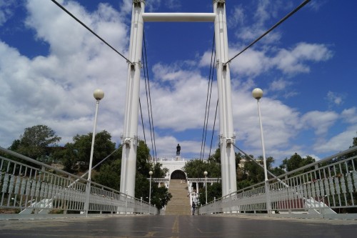 Оренбургская администрация выделит 7 миллионов рублей на ремонт пешеходного моста через Урал