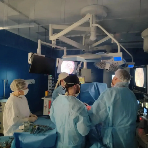 Орские медики успешно провели сложную операцию по удалению рака пищевода