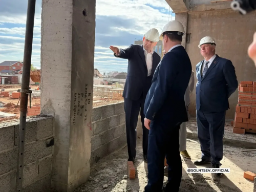 Через год в ЖК «Приуралье» откроется новая школа на 1 135 мест