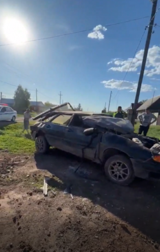 В Бугурусланском районе две школьницы перевернулись на машине
