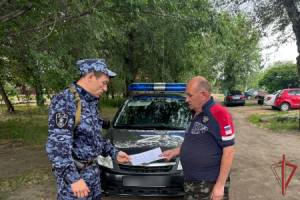 В Оренбургской области росгвардейцы проводят акцию «Безопасный отпуск»