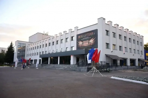 В Оренбурге после двухлетнего ремонта распахнул двери ДК «Молодёжный» В Оренбурге после двухлетнего ремонта распахнул двери ДК «Молодёжный»