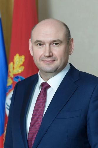 Евгений Солнцев поздравил ветеранов и работников лесной отрасли Оренбуржья с профессиональным праздником