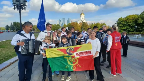 Житель Абдулино помог установить всероссийский рекорд на Поклонной горе