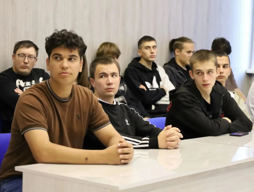 В Бузулуке прошла профилактическая встреча студентов с полицией и духовенством в рамках антинаркотической акции