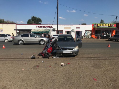 В поселке Первомайский разбился мотоциклист 