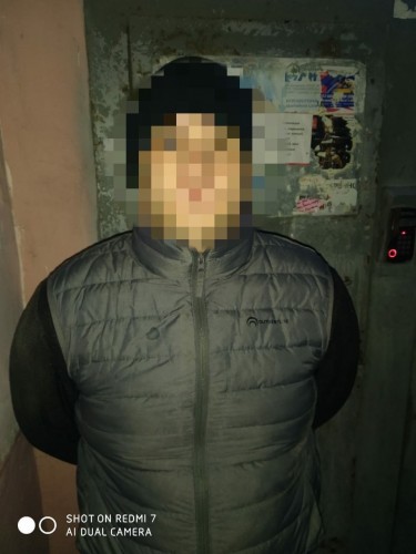 Оренбургскими полицейскими задержаны подозреваемые в вымогательстве 100 тысяч рублей