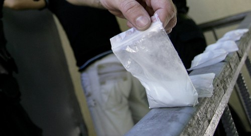 Оренбургские полицейские задержали жителя ближнего зарубежья с героином 