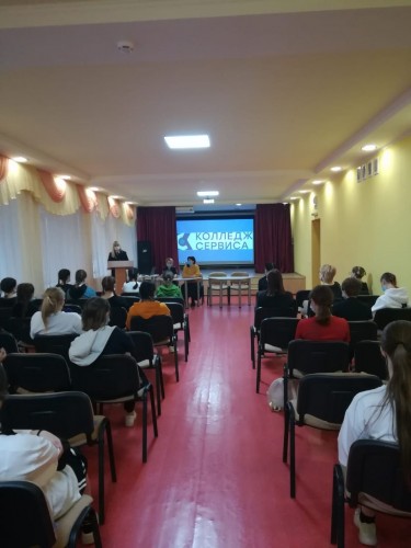 Полицейские Оренбурга провели акцию «С ненавистью и ксенофобией нам не по пути»