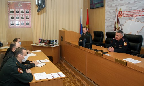Оренбургские росгвардейцы прошли обучение военно-политической работе Оренбургские росгвардейцы прошли обучение военно-политической работе
