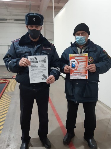 Оренбургские госавтоинспекторы провели беседы с водителями автобусов