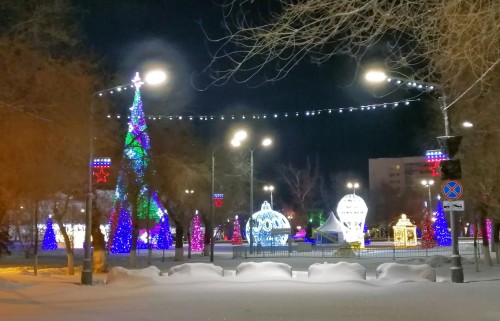 Дед Мороз специального назначения вместе со Снегурочкой посетили Оренбуржье