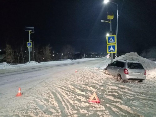 В Бугуруслане водитель въехал в дорожный знак