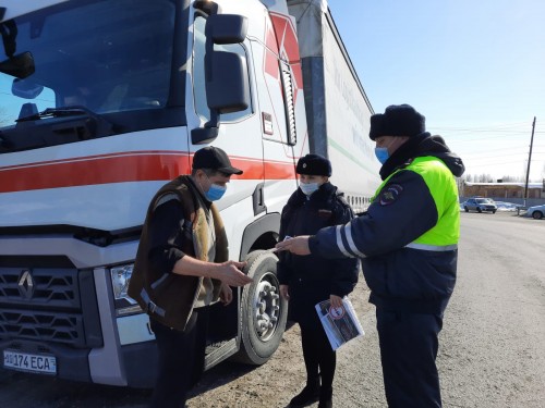 Сотрудники Госавтоинспекции Соль-Илецкого городского округа провели профилактическое мероприятие "Встречная полоса"