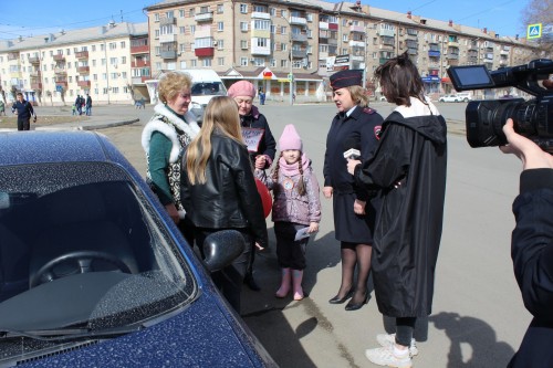 Массовая акция «Мама, папа! Не забудь меня в кресле пристегнуть!»  в Орске.