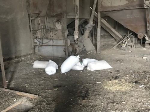 Полицейскими Шарлыка задержан подозреваемый в краже зерноотходов