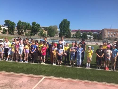 Сотрудники МО МВД России «Бугурусланский» приняли участие в мероприятии под лозунгом «Спорт против наркотиков»