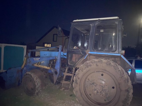 В Тоцком районе полицейскими задержан подозреваемый в угоне трактора