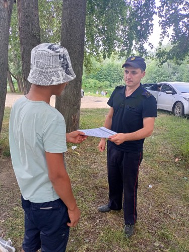 Сотрудники ОМВД России по Саракташскому району проводят рейдовые мероприятия в местах купания жителей района