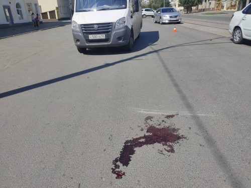 Сотрудники ГИБДД Орска устанавливают обстоятельства ДТП со смертельным исходом Сотрудники ГИБДД Орска устанавливают обстоятельства ДТП со смертельным исходом