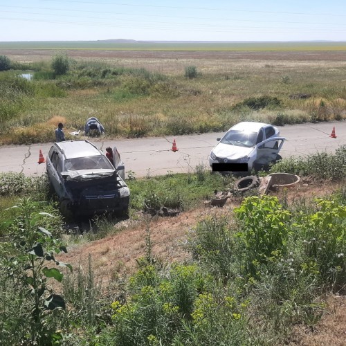 Сотрудники полиции устанавливают обстоятельства дорожно-транспортного происшествия на автодороге Гай-ДОЛ «Солнечная горка» Сотрудники полиции устанавливают обстоятельства дорожно-транспортного происшествия на автодороге Гай-ДОЛ «Солнечная горка»