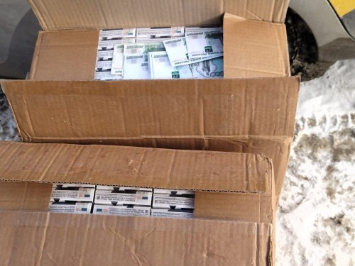 В Оренбурге полицейские изъяли контрафактные сигареты на сумму порядка 1,5 млн рублей В Оренбурге полицейские изъяли контрафактные сигареты на сумму порядка 1,5 млн рублей