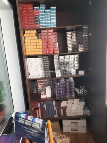 В Оренбурге полицейские изъяли контрафактные сигареты на сумму порядка 1,5 млн рублей В Оренбурге полицейские изъяли контрафактные сигареты на сумму порядка 1,5 млн рублей