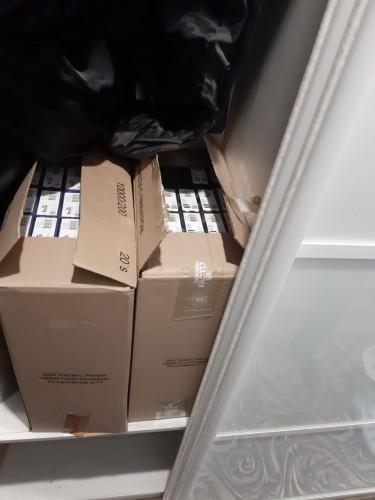 В Оренбурге полицейские изъяли контрафактные сигареты на сумму порядка 1,5 млн рублей В Оренбурге полицейские изъяли контрафактные сигареты на сумму порядка 1,5 млн рублей