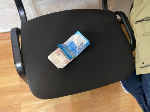 Оренбургские полицейские задержали мошенников-курьеров Оренбургские полицейские задержали мошенников-курьеров