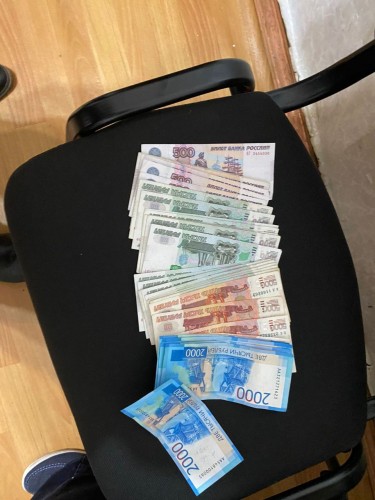 Оренбургские полицейские задержали мошенников-курьеров Оренбургские полицейские задержали мошенников-курьеров