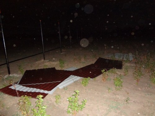 Жители Орска пытались похитить с садового участка профлист